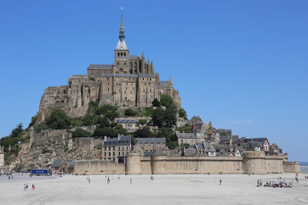 Best Way to Get from Paris to Mont Saint-Michel