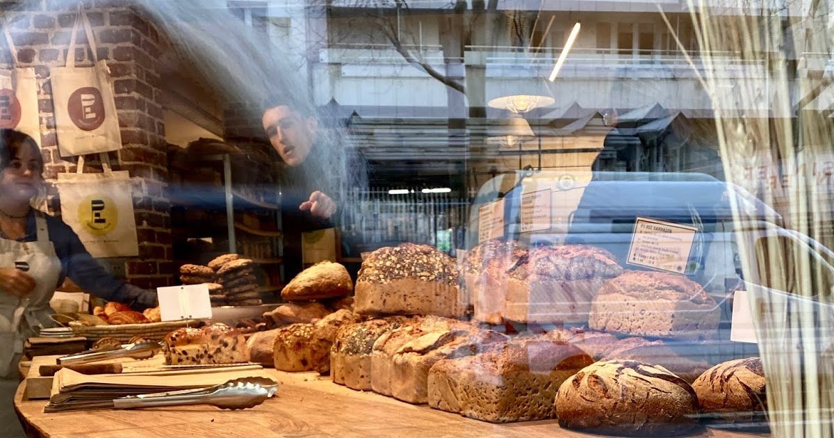 Paris Through My Lens: Léche vitrine