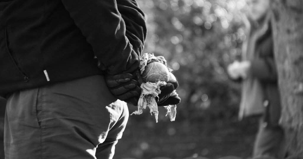 Paris Through My Lens: Pétanque dans le jardin