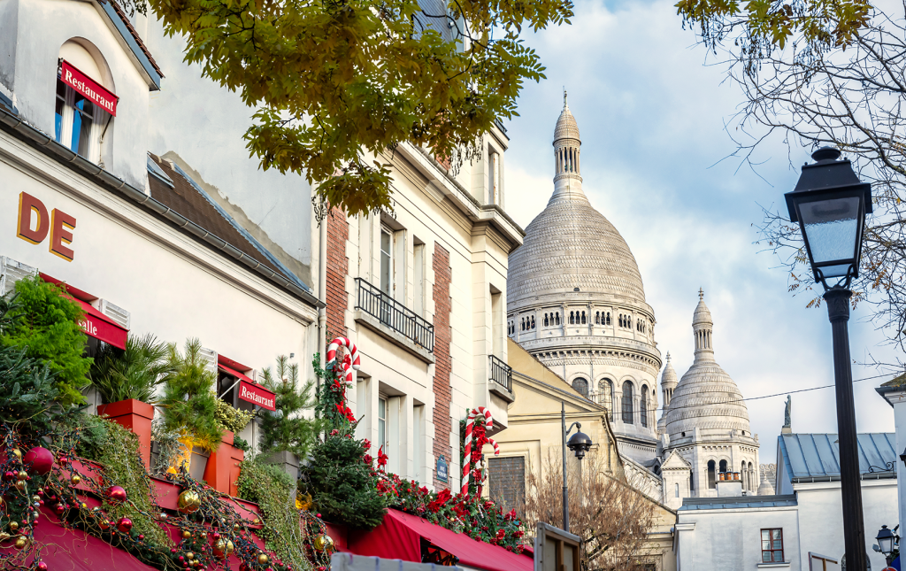 Your Guide to the Perfect Christmas in Paris