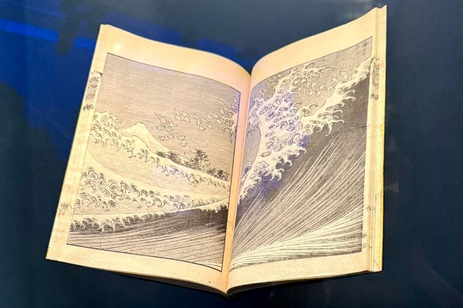 A Beautiful Dive Into Asian Art