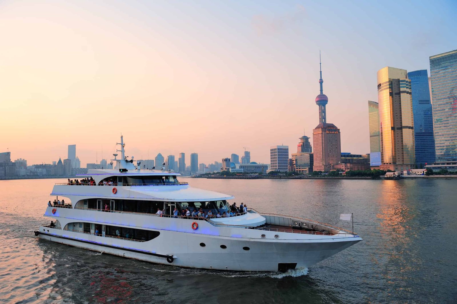 Exploring the Luxury Features of Superyachts for Ocean Crossings