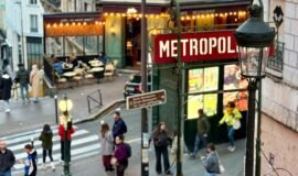 Paris Metro Etiquette: 16 Unwritten Rules Tourists Should Know